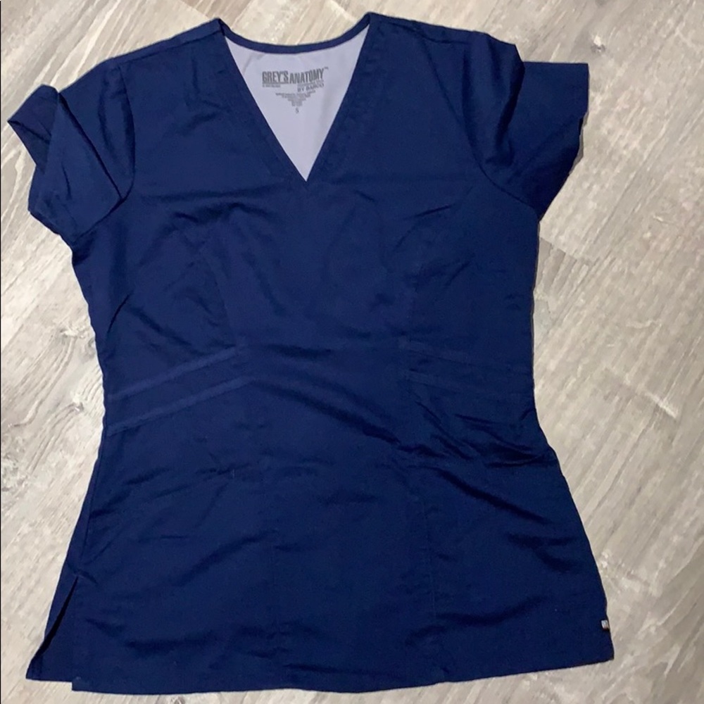 Scrub top